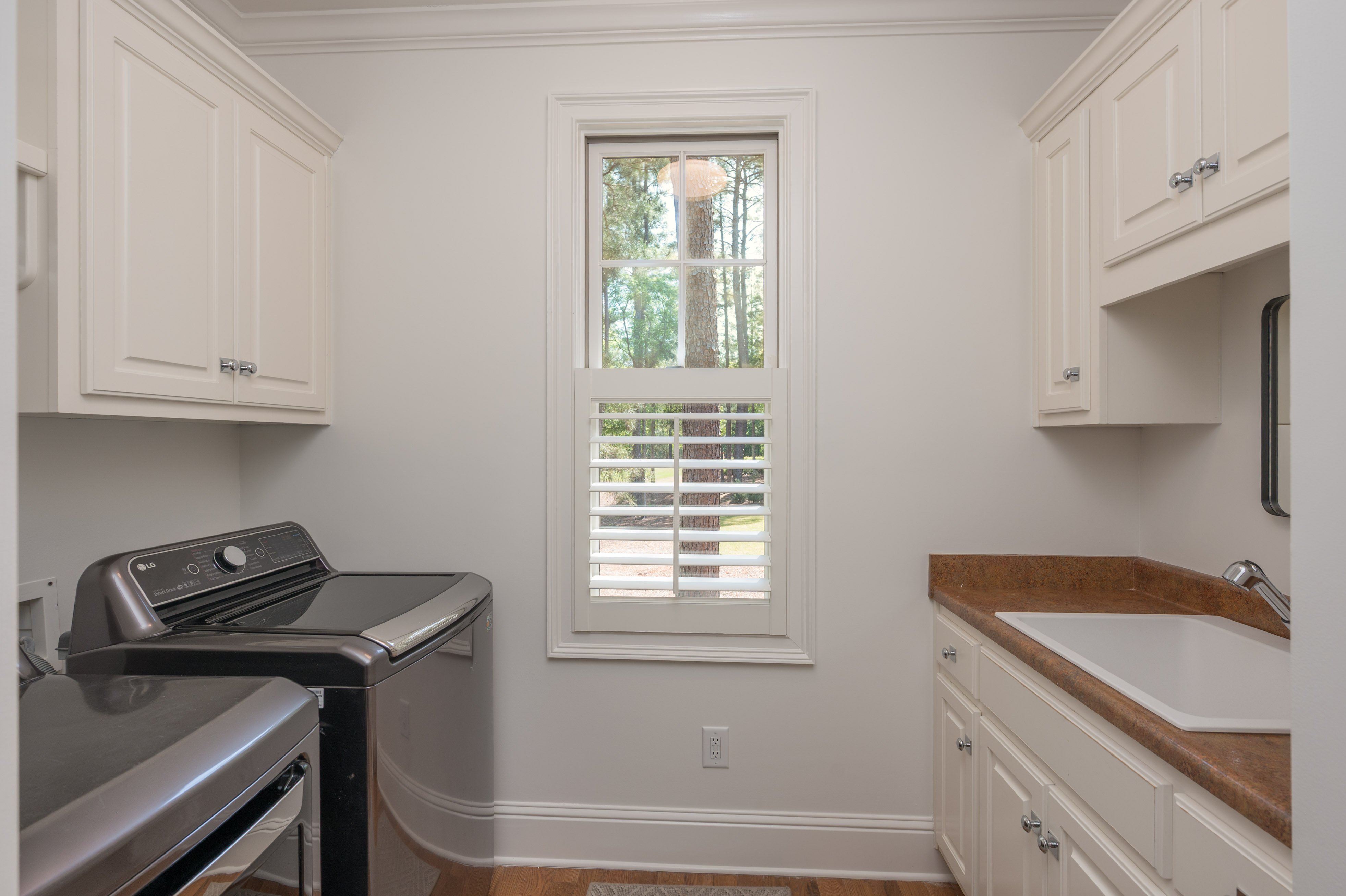 1021 Homestead image 25
